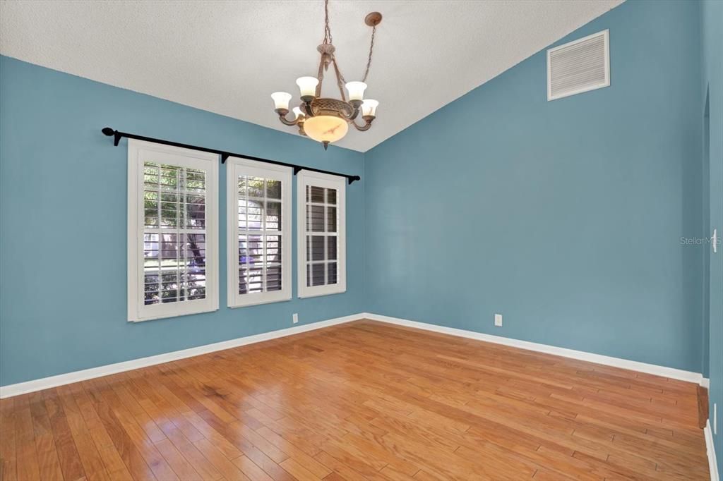 For Sale: $750,000 (4 beds, 2 baths, 2193 Square Feet)