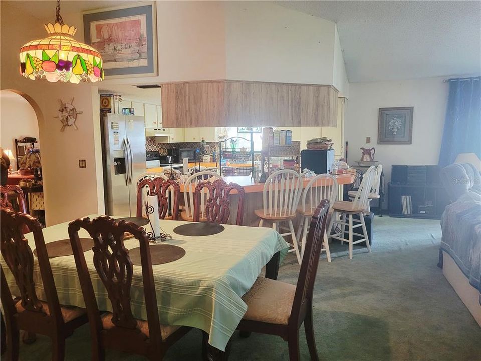 For Sale: $319,900 (3 beds, 2 baths, 2478 Square Feet)