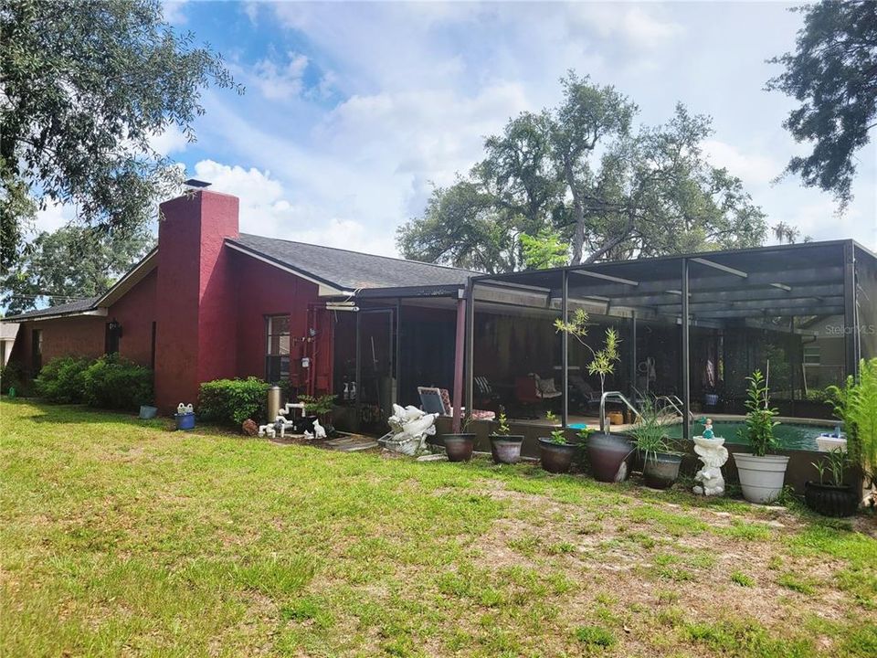 For Sale: $319,900 (3 beds, 2 baths, 2478 Square Feet)