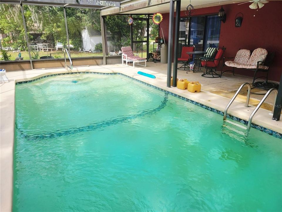For Sale: $319,900 (3 beds, 2 baths, 2478 Square Feet)