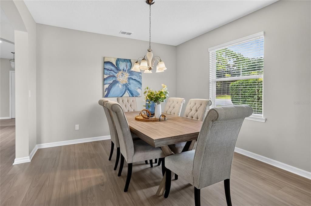 For Sale: $325,000 (2 beds, 2 baths, 1772 Square Feet)