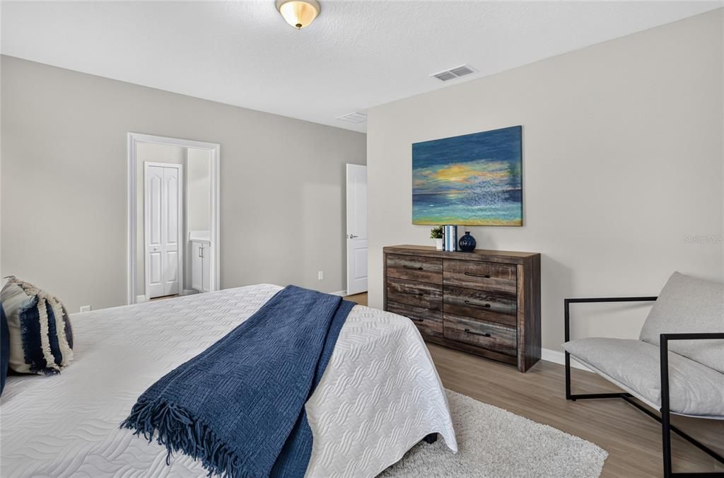 For Sale: $325,000 (2 beds, 2 baths, 1772 Square Feet)