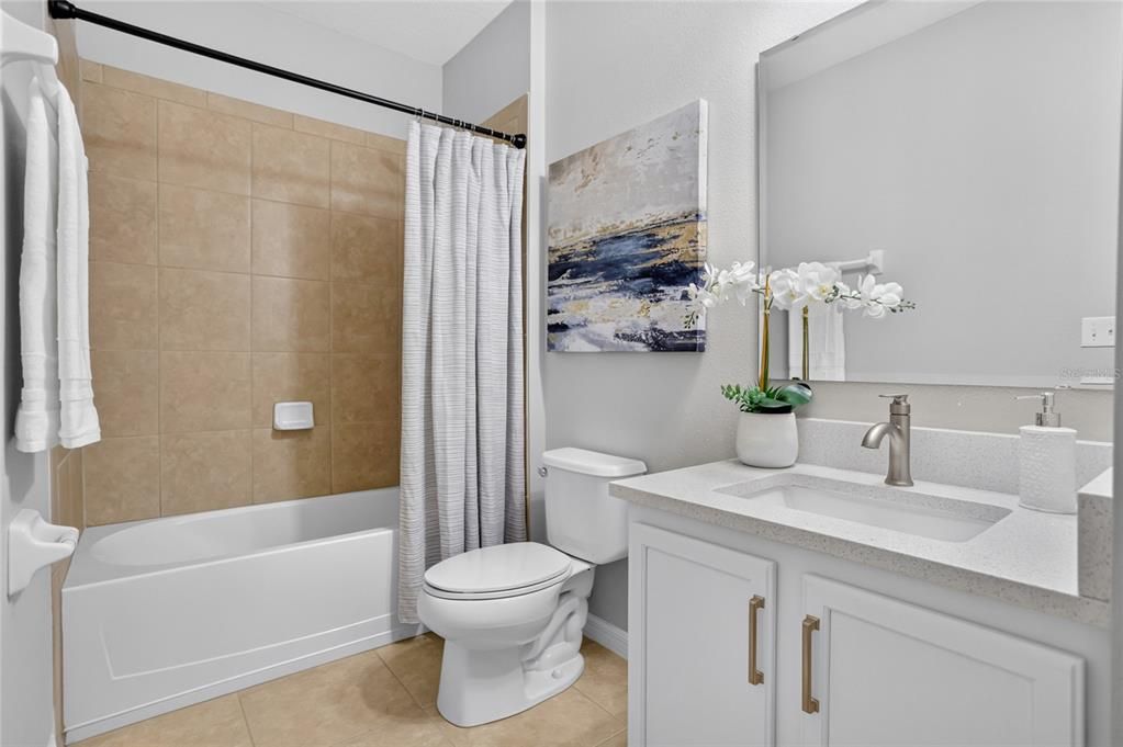 For Sale: $325,000 (2 beds, 2 baths, 1772 Square Feet)