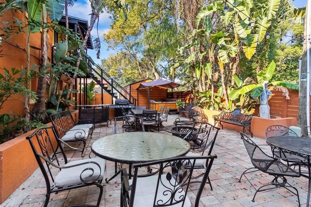 For Rent: $1,600 (1 beds, 1 baths, 600 Square Feet)