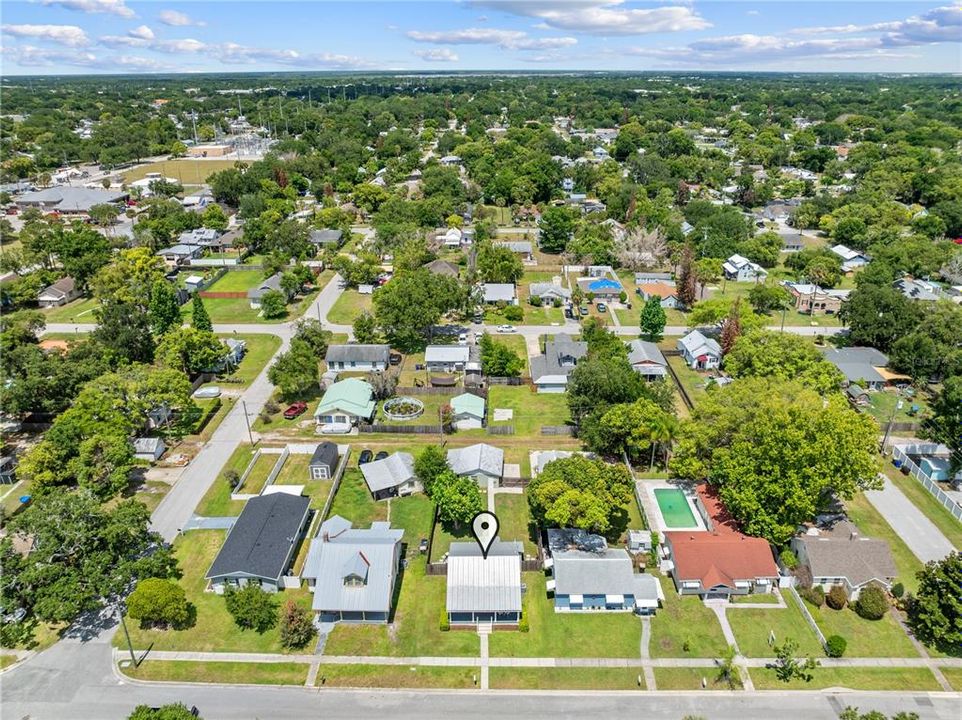 For Sale: $275,000 (1 beds, 1 baths, 782 Square Feet)