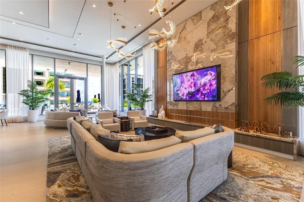 For Sale: $1,375,000 (2 beds, 2 baths, 1339 Square Feet)