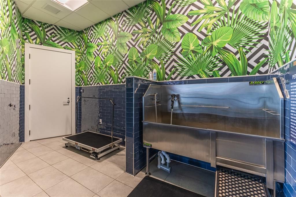 For Sale: $1,375,000 (2 beds, 2 baths, 1339 Square Feet)