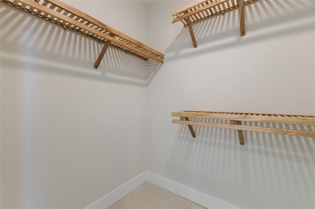 For Sale: $1,375,000 (2 beds, 2 baths, 1339 Square Feet)