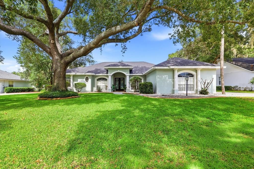 For Sale: $649,900 (3 beds, 2 baths, 2592 Square Feet)