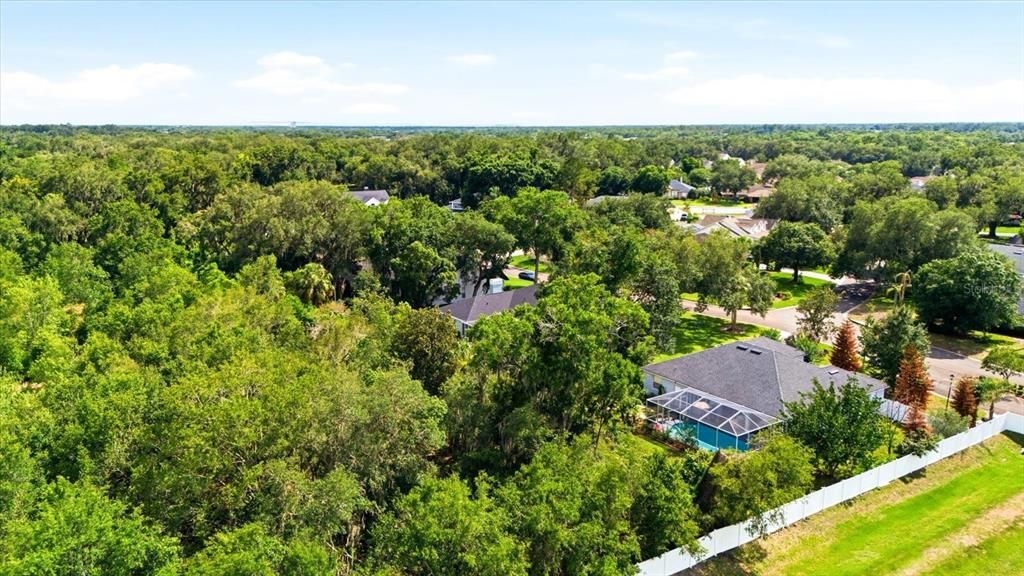 For Sale: $649,900 (3 beds, 2 baths, 2592 Square Feet)