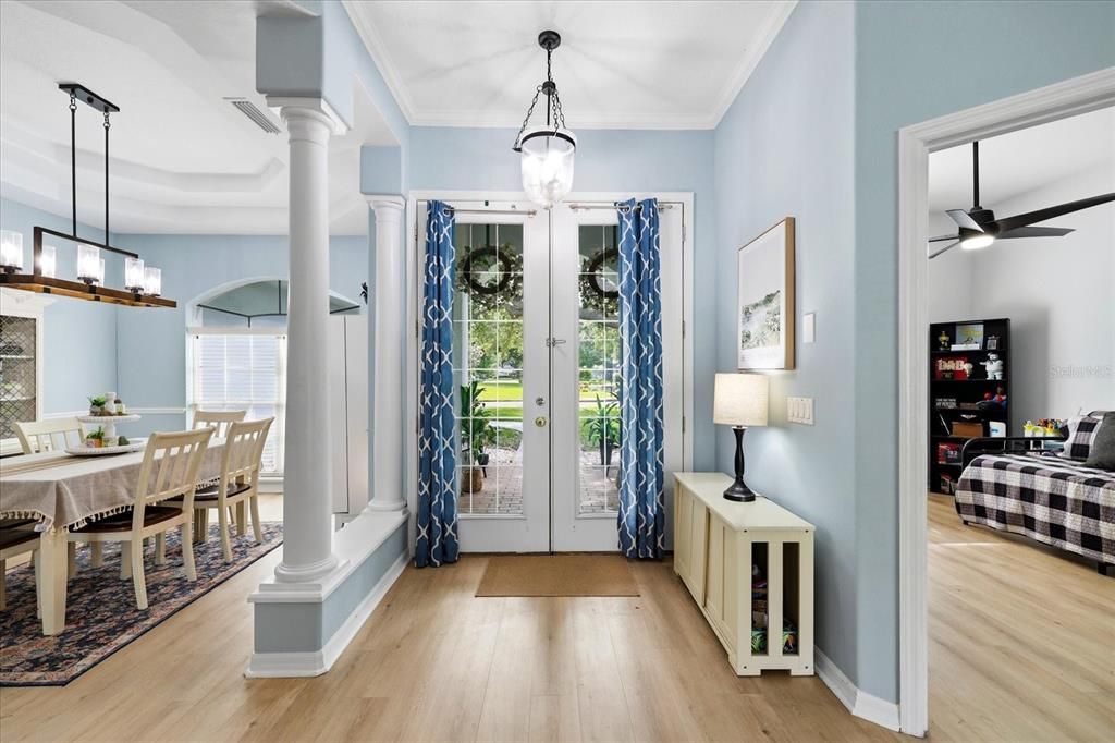 For Sale: $649,900 (3 beds, 2 baths, 2592 Square Feet)