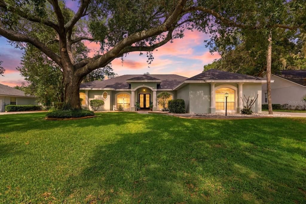 For Sale: $649,900 (3 beds, 2 baths, 2592 Square Feet)