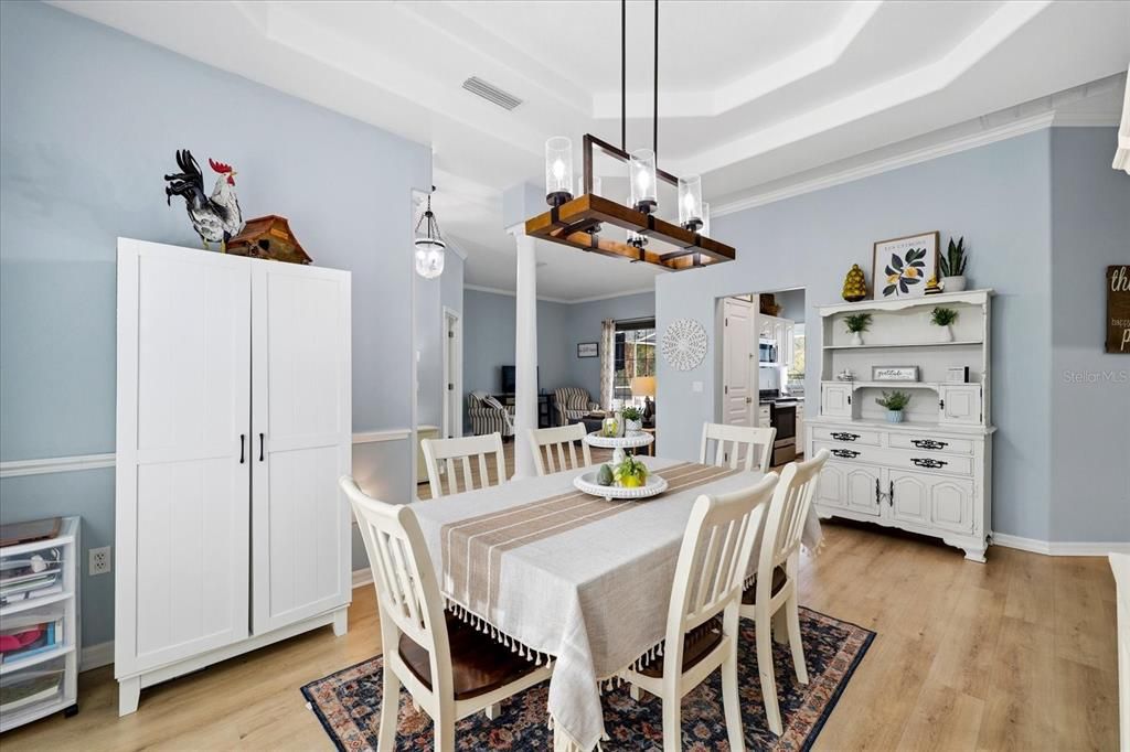 For Sale: $649,900 (3 beds, 2 baths, 2592 Square Feet)