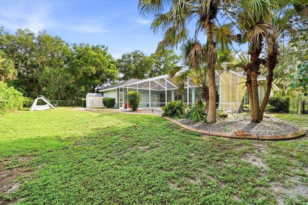 For Sale: $649,900 (3 beds, 2 baths, 2592 Square Feet)