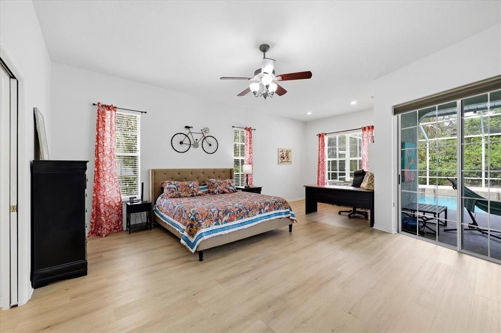 For Sale: $649,900 (3 beds, 2 baths, 2592 Square Feet)