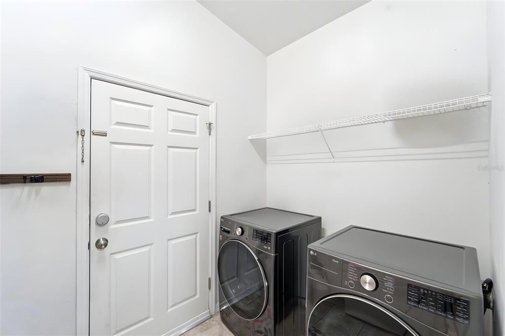 Active With Contract: $499,000 (3 beds, 2 baths, 1711 Square Feet)