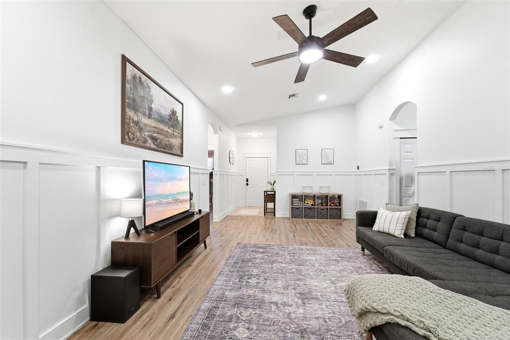 Active With Contract: $499,000 (3 beds, 2 baths, 1711 Square Feet)