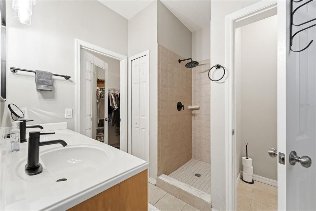 Active With Contract: $499,000 (3 beds, 2 baths, 1711 Square Feet)