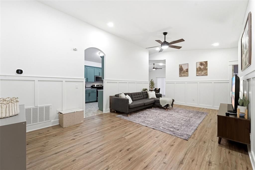 Active With Contract: $499,000 (3 beds, 2 baths, 1711 Square Feet)