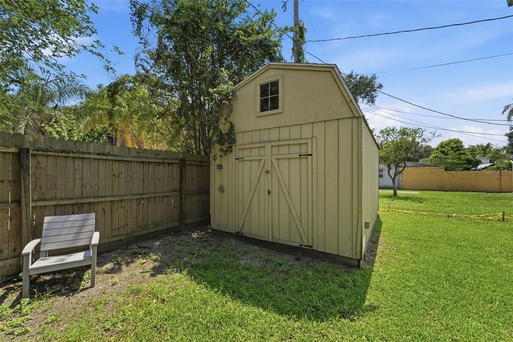 Active With Contract: $499,000 (3 beds, 2 baths, 1711 Square Feet)