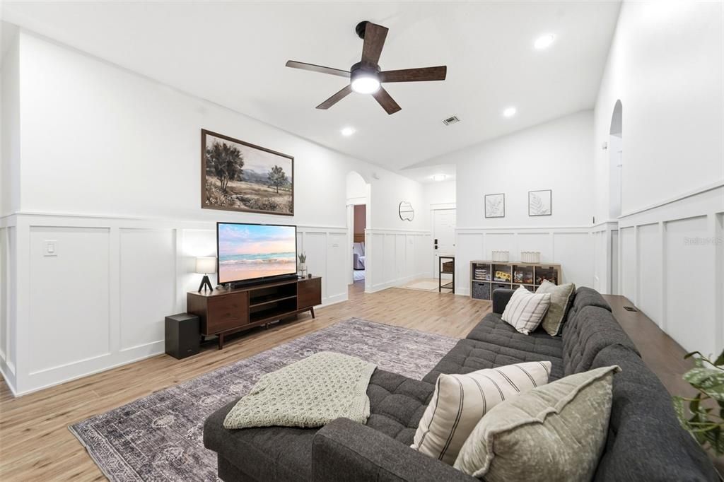 Active With Contract: $499,000 (3 beds, 2 baths, 1711 Square Feet)
