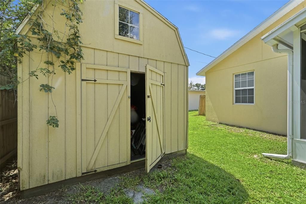 Active With Contract: $499,000 (3 beds, 2 baths, 1711 Square Feet)
