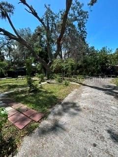 For Sale: $350,000 (5 beds, 2 baths, 2412 Square Feet)