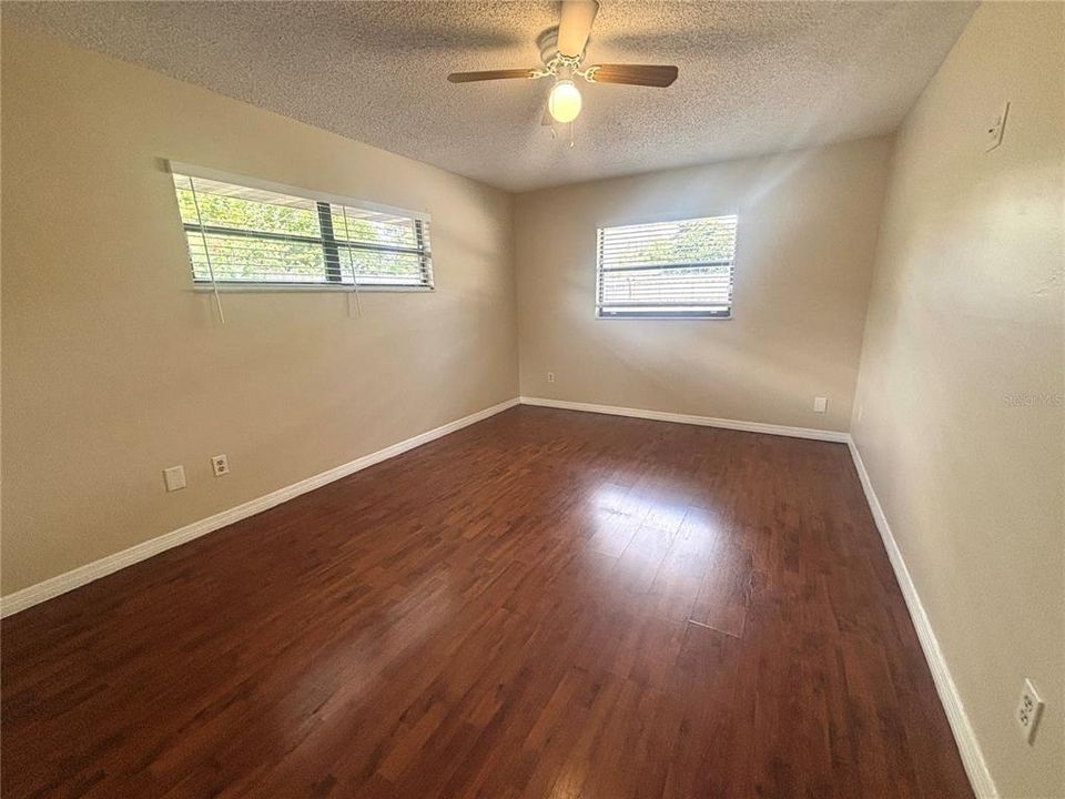 For Rent: $2,725 (4 beds, 2 baths, 2090 Square Feet)