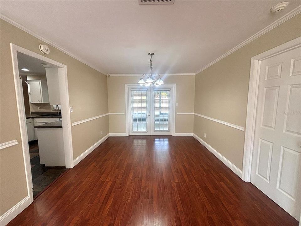For Rent: $2,725 (4 beds, 2 baths, 2090 Square Feet)