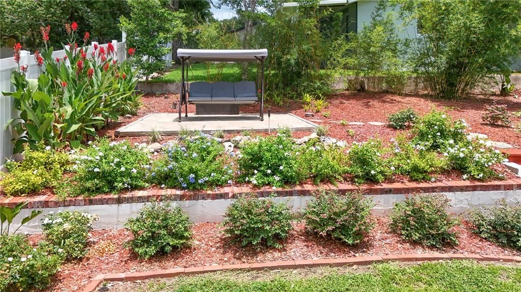 En Venta: $699,900 (3 camas, 3 baños, 2241 Pies cuadrados)
