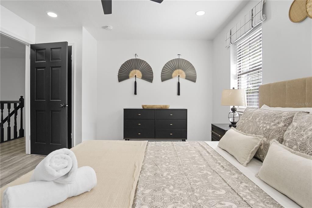 For Rent: $4,000 (6 beds, 4 baths, 3817 Square Feet)