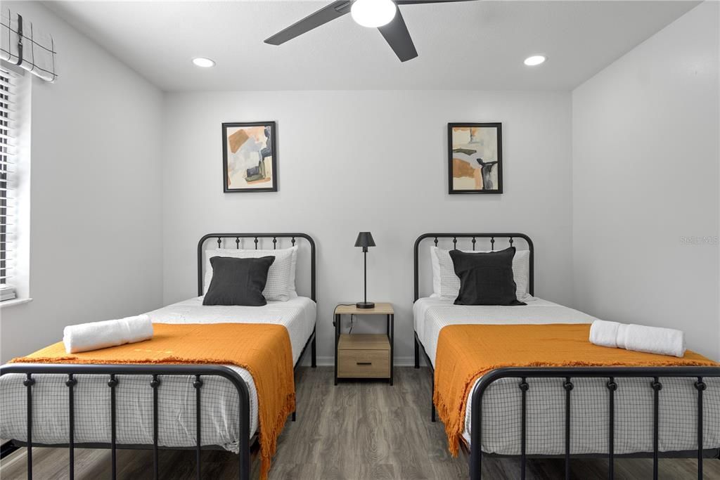For Rent: $4,000 (6 beds, 4 baths, 3817 Square Feet)