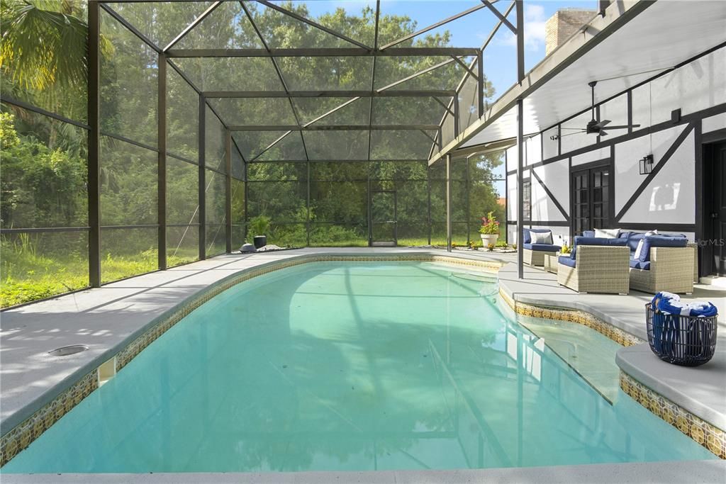 For Rent: $4,000 (6 beds, 4 baths, 3817 Square Feet)