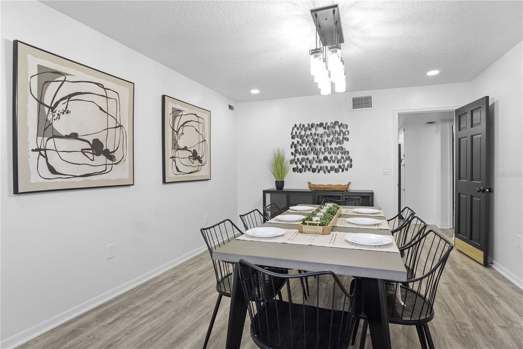 For Rent: $4,000 (6 beds, 4 baths, 3817 Square Feet)