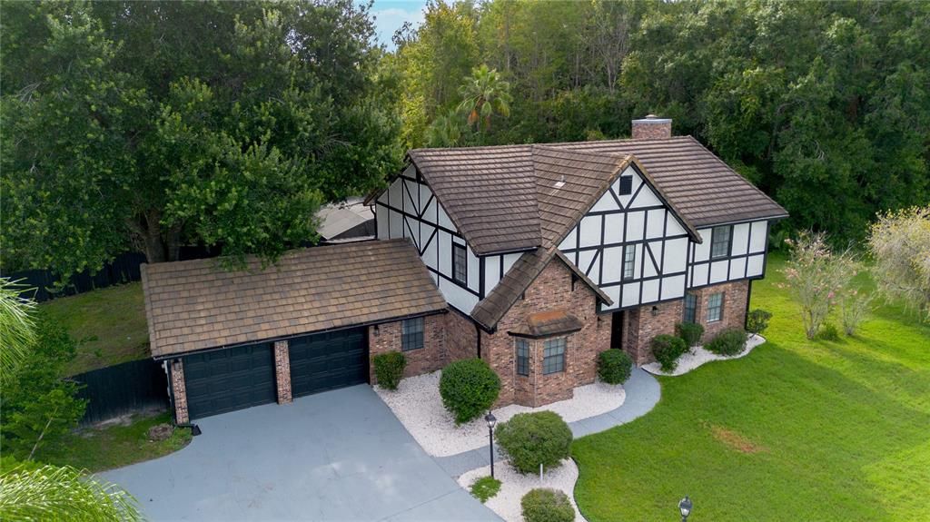 For Rent: $4,000 (6 beds, 4 baths, 3817 Square Feet)