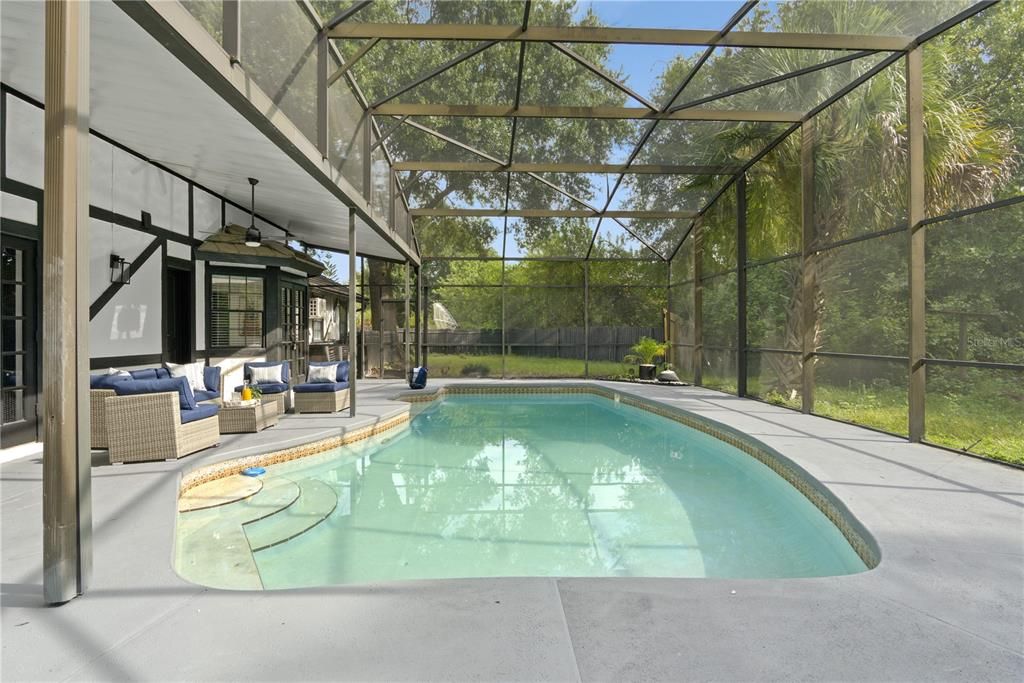 For Rent: $4,000 (6 beds, 4 baths, 3817 Square Feet)