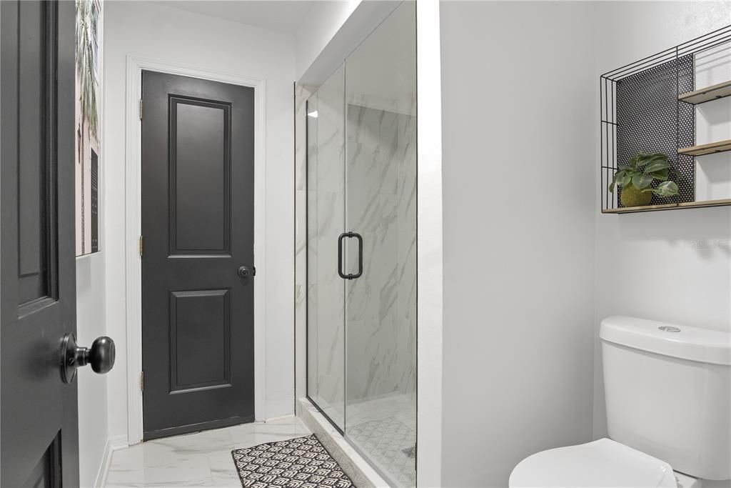 For Rent: $4,000 (6 beds, 4 baths, 3817 Square Feet)