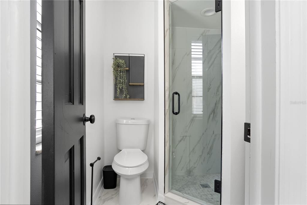 For Rent: $4,000 (6 beds, 4 baths, 3817 Square Feet)