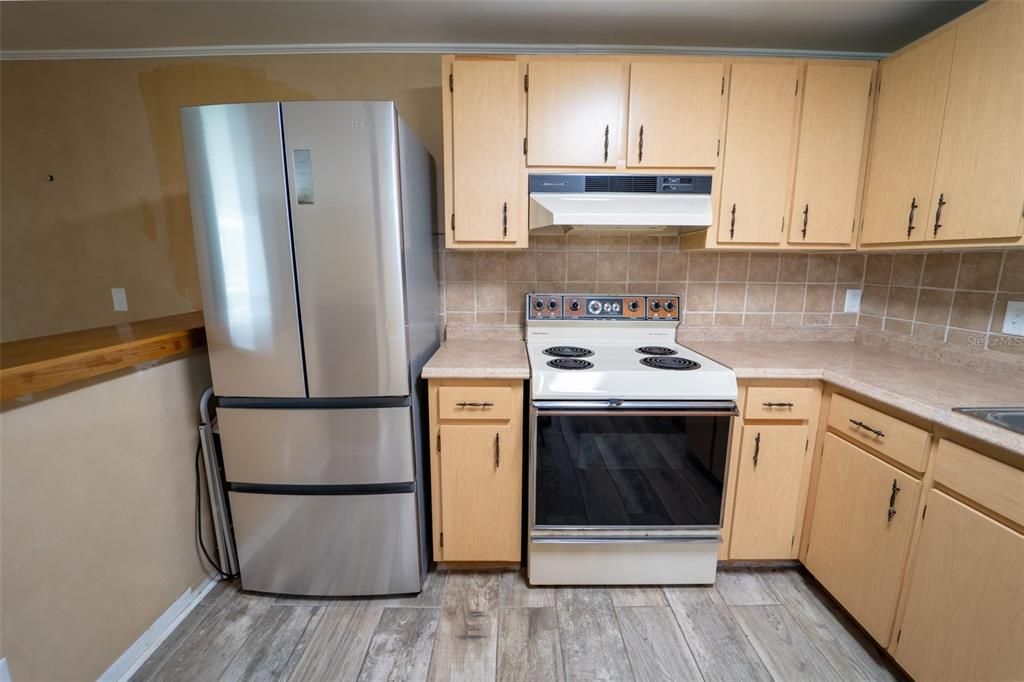 На продажу: $399,900 (3 спален, 2 ванн, 1364 Квадратных фут)