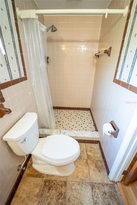 На продажу: $399,900 (3 спален, 2 ванн, 1364 Квадратных фут)