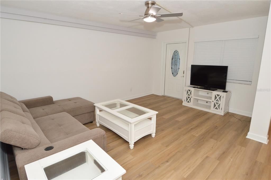 В аренду: $1,250 (1 спален, 1 ванн, 625 Квадратных фут)