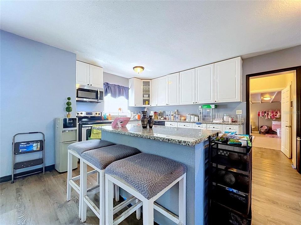 For Sale: $475,000 (3 beds, 2 baths, 1941 Square Feet)