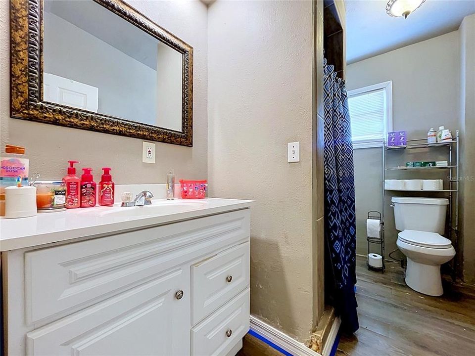 For Sale: $475,000 (3 beds, 2 baths, 1941 Square Feet)