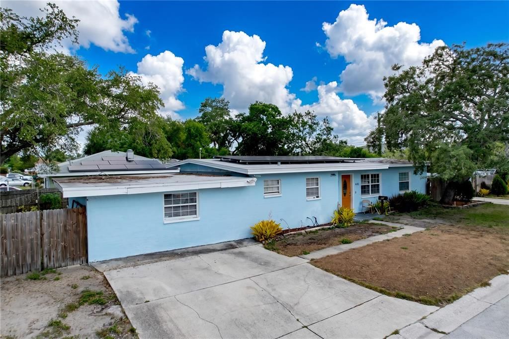 For Sale: $475,000 (3 beds, 2 baths, 1941 Square Feet)