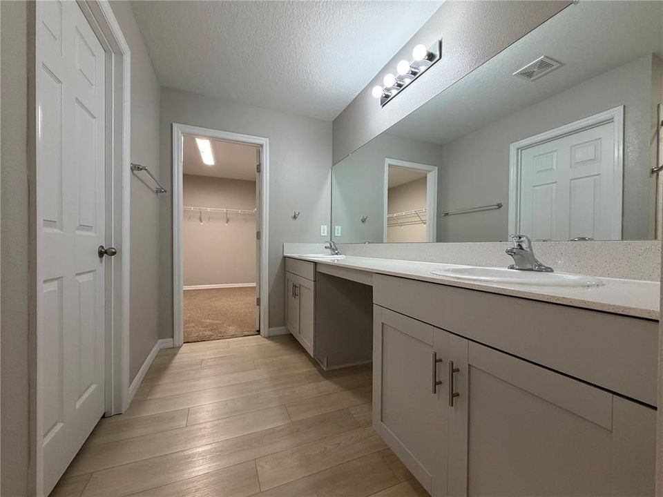 В аренду: $3,600 (5 спален, 3 ванн, 2937 Квадратных фут)