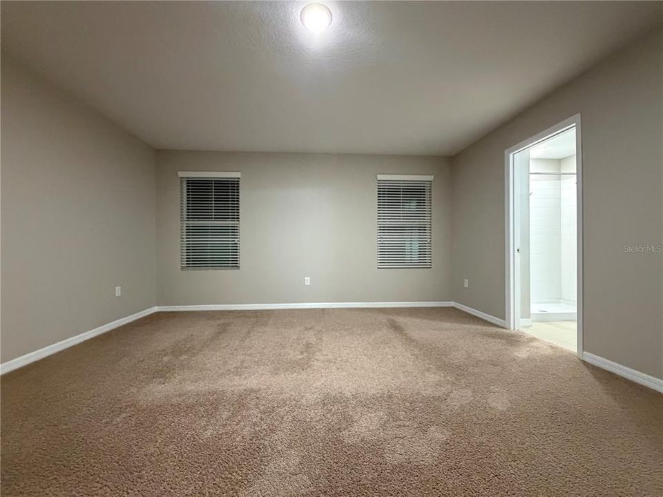 В аренду: $3,600 (5 спален, 3 ванн, 2937 Квадратных фут)