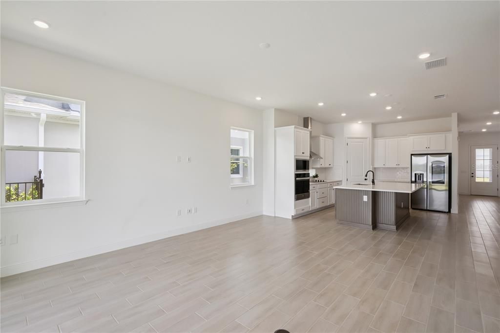 For Sale: $990,000 (5 beds, 3 baths, 3068 Square Feet)