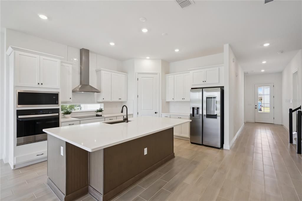For Sale: $990,000 (5 beds, 3 baths, 3068 Square Feet)