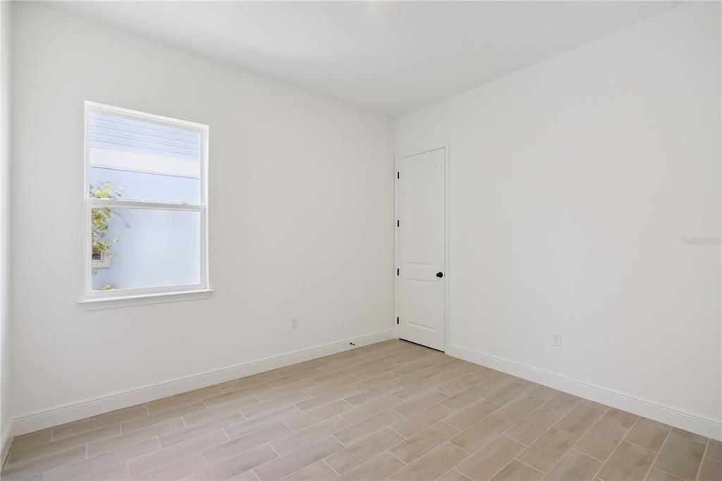 For Sale: $990,000 (5 beds, 3 baths, 3068 Square Feet)