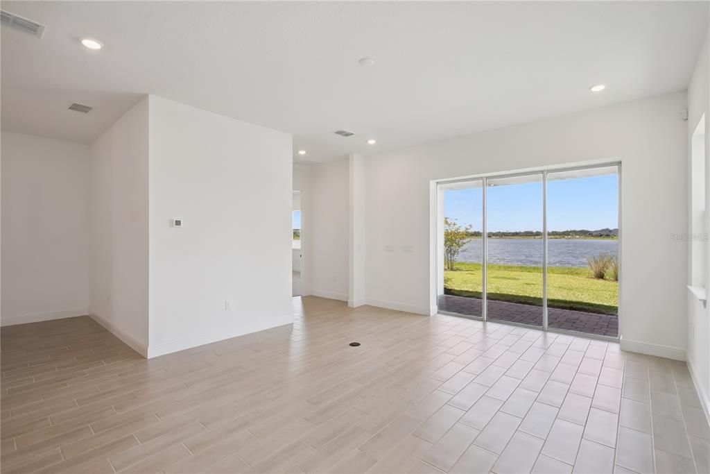 For Sale: $990,000 (5 beds, 3 baths, 3068 Square Feet)